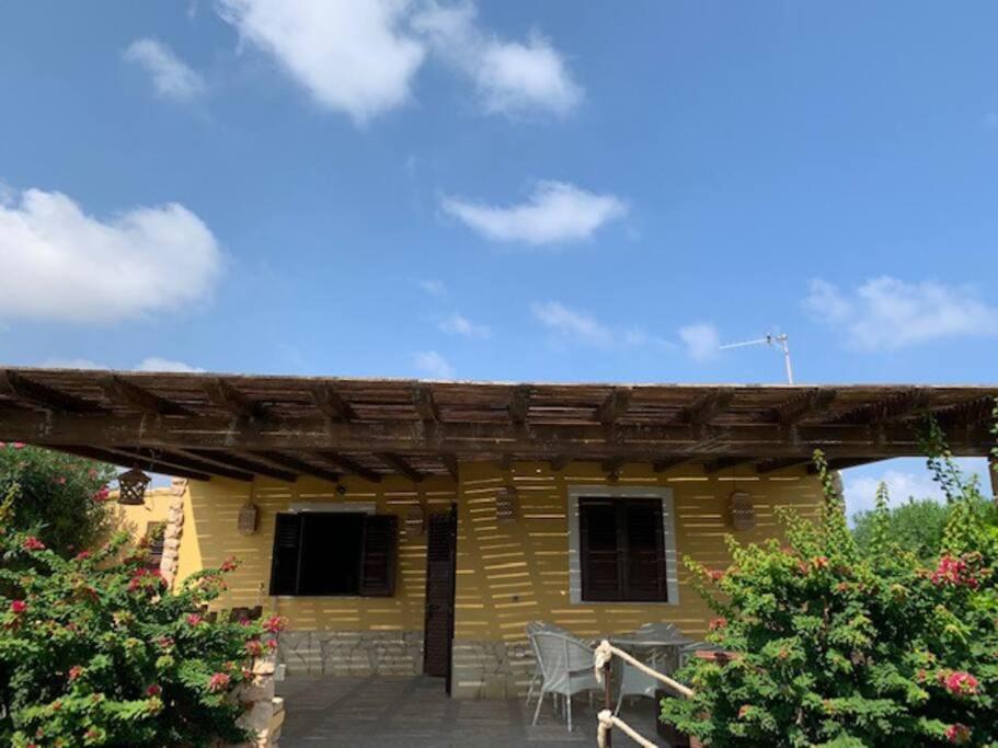 Villa Maveda, Un Dammuso Immerso Nel Verde 兰佩杜萨 外观 照片